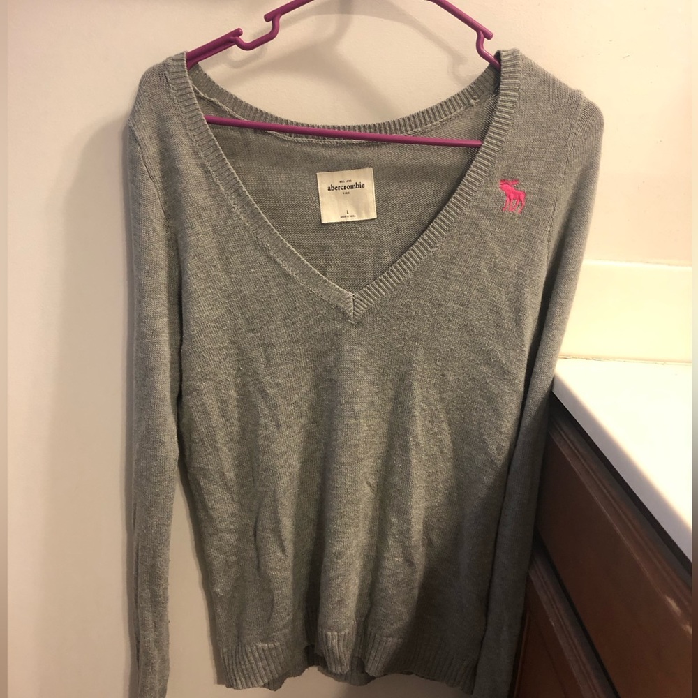 Grey Abercrombie kids sweater